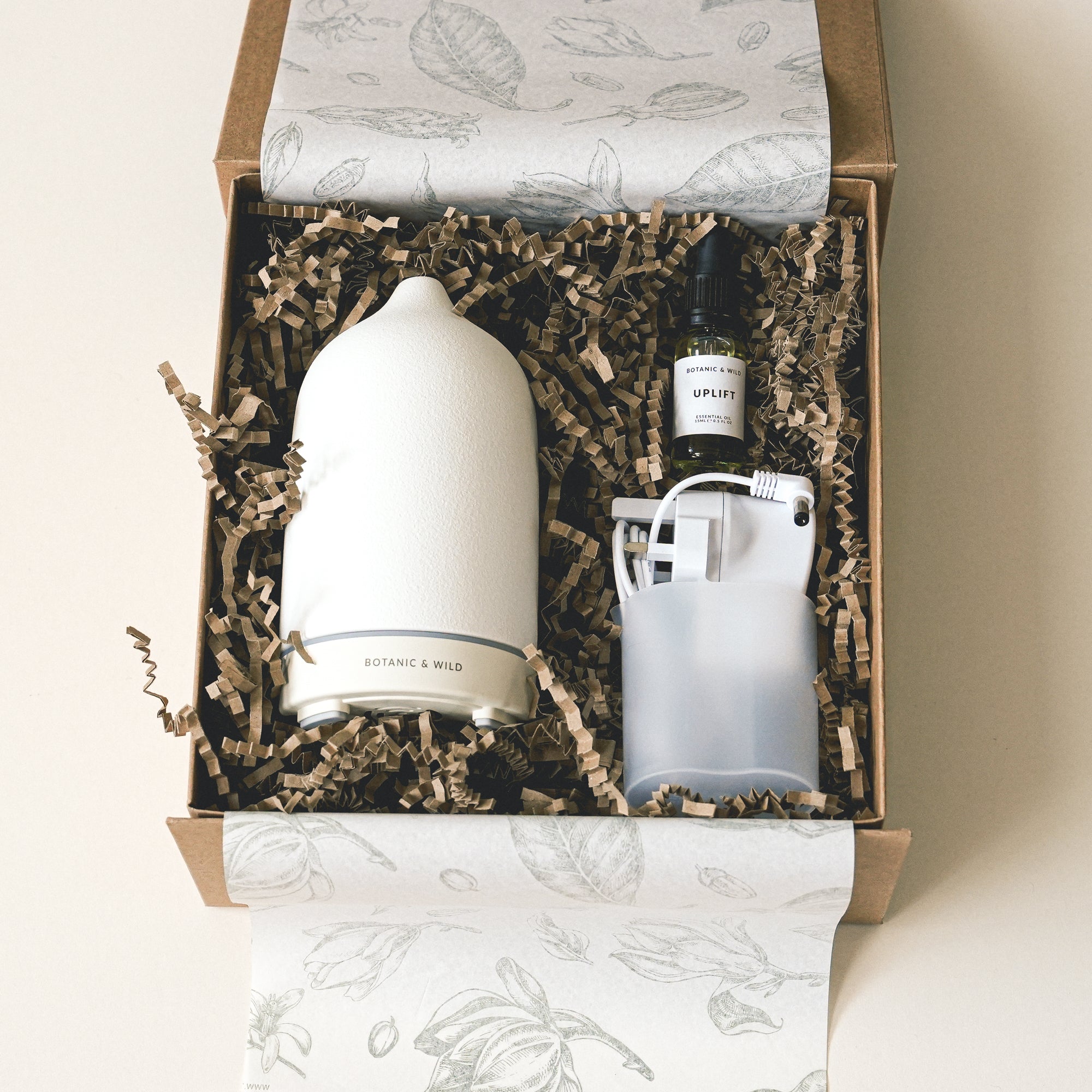 CERAMIC DIFFUSER & ESSENTIAL OIL Gift Set