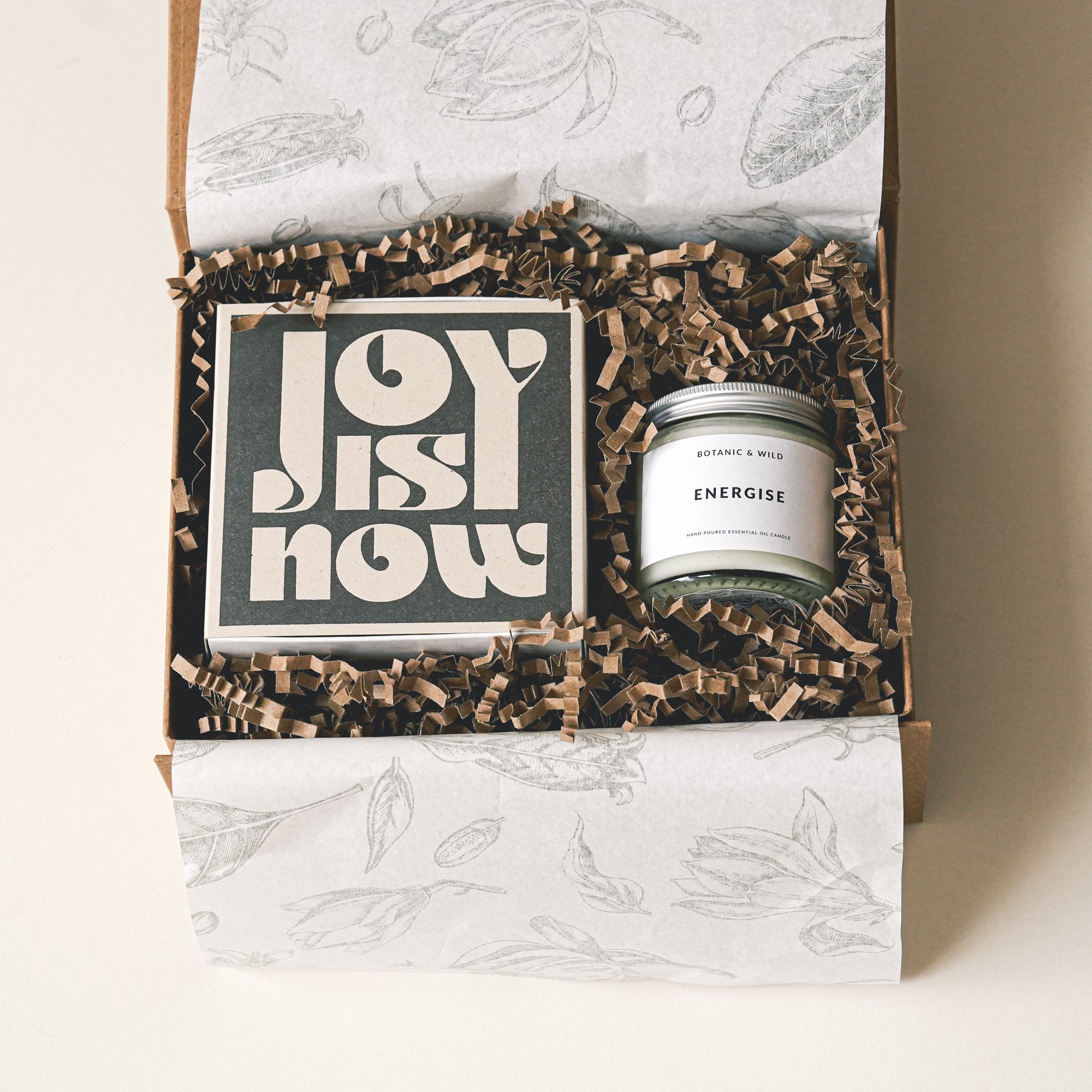 ESSENTIAL OIL CANDLE & MATCHES Gift Set