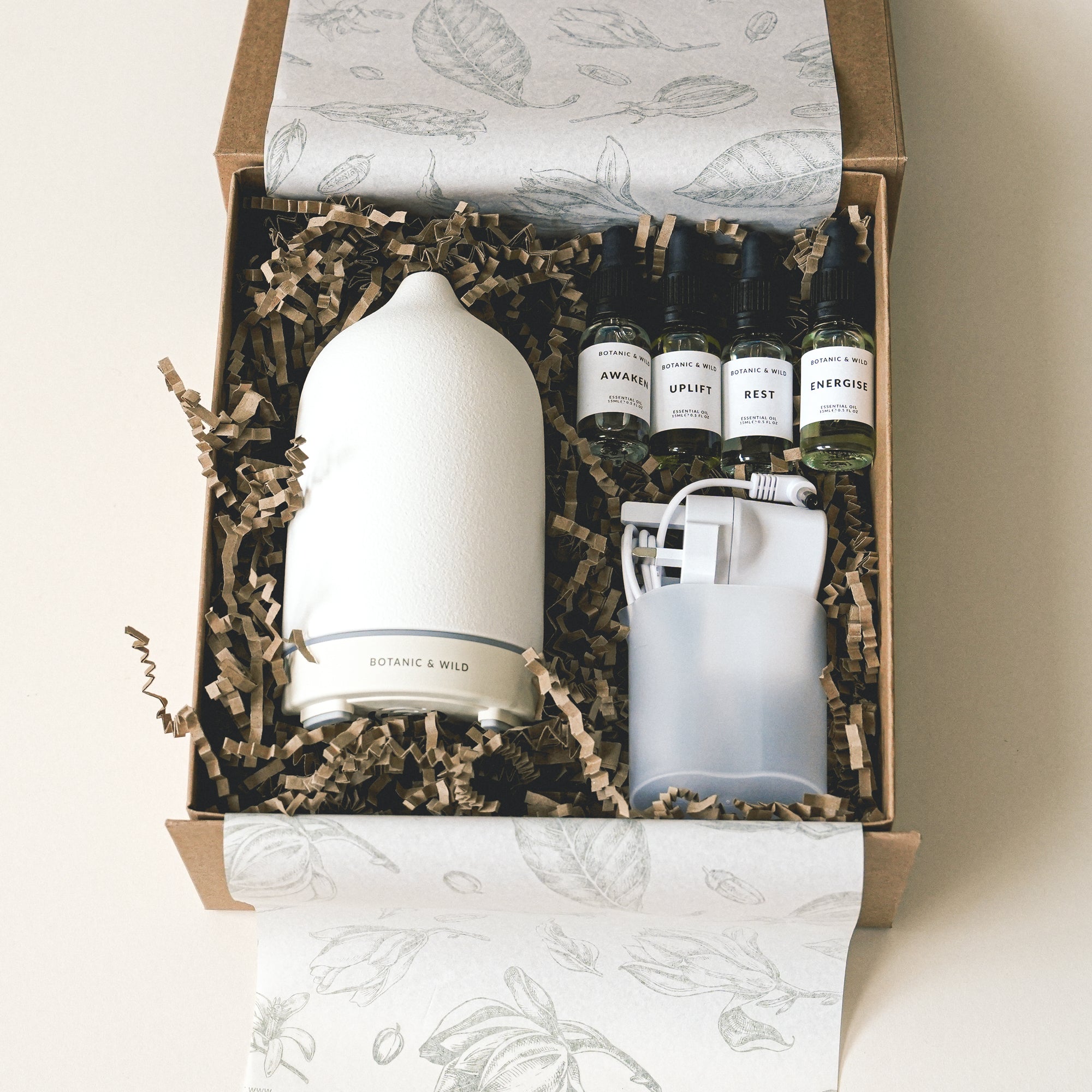 CERAMIC DIFFUSER & ESSENTIAL OIL Gift Set
